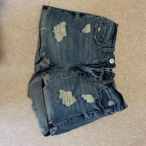 SO | High Rise Mom Jean Shorts | 27 W